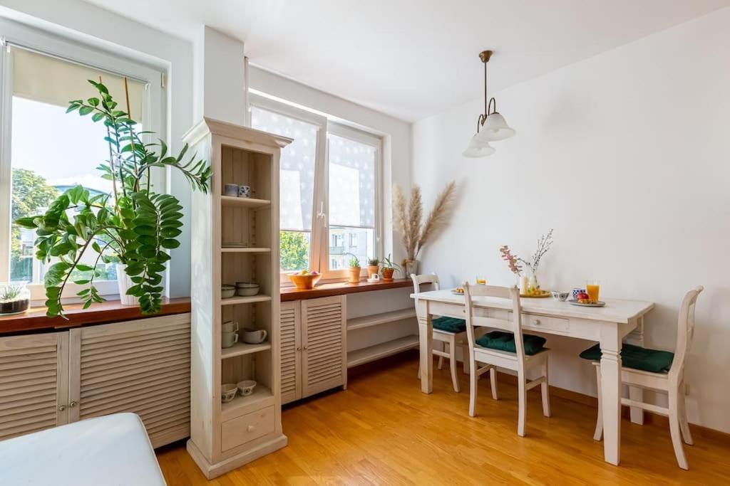 Апартаменти Cozy, Bright, Comfy Studio Next To The Old Town. Варшава Екстер'єр фото