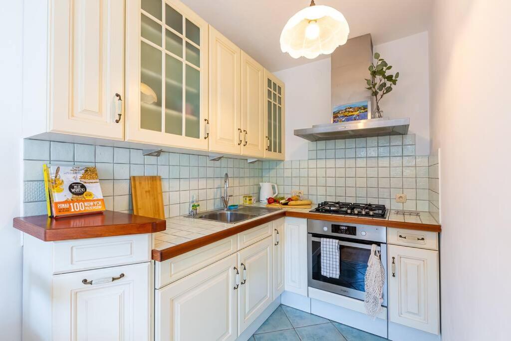 Апартаменти Cozy, Bright, Comfy Studio Next To The Old Town. Варшава Екстер'єр фото
