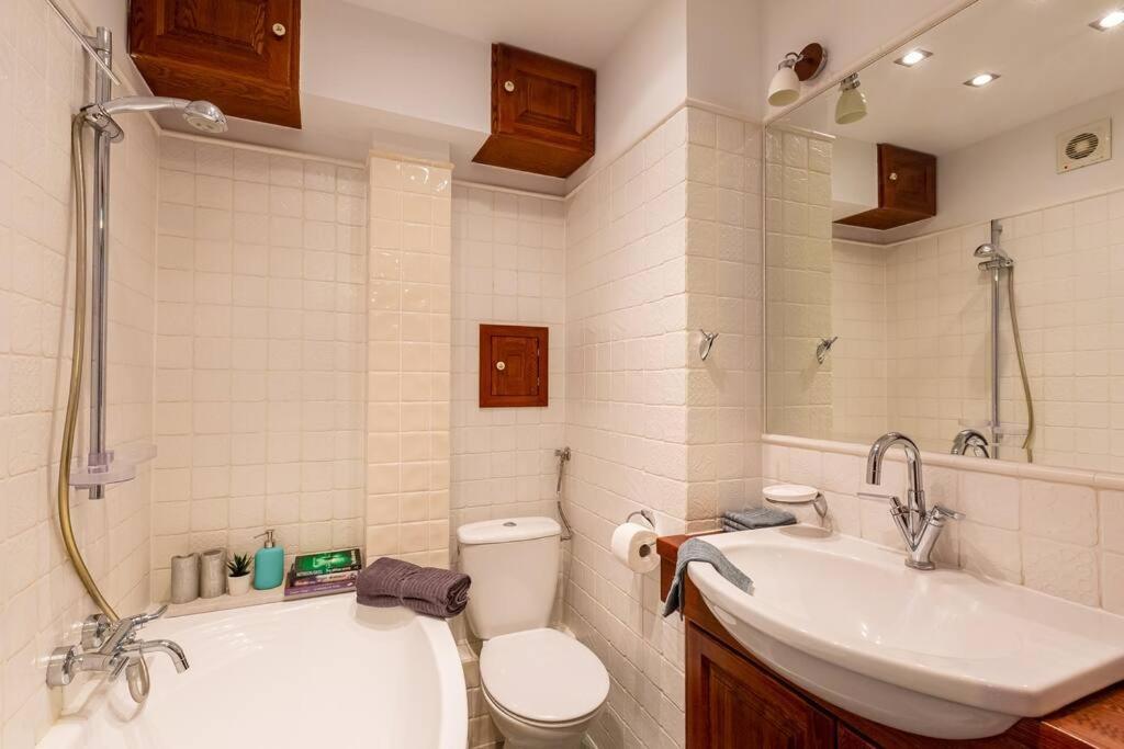 Апартаменти Cozy, Bright, Comfy Studio Next To The Old Town. Варшава Екстер'єр фото